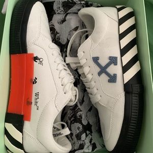 Off white low top sneakers